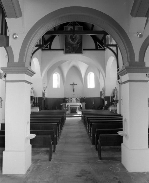 Vue d'ensemble prise de l'entrée. © Michel Rosso / Région Bourgogne-Franche-Comté, Inventaire du patrimoine - 2001