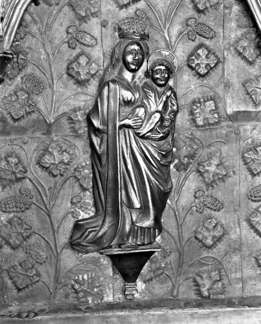 Détail : Vierge à l'Enfant © Michel Rosso / Région Bourgogne-Franche-Comté, Inventaire du patrimoine - 2001