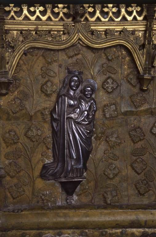 Détail : Vierge à l'Enfant. © Michel Rosso / Région Bourgogne-Franche-Comté, Inventaire du patrimoine - 2001