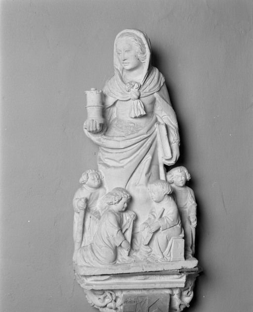 Groupe sculpté : Marie Cléophas, de face. © Michel Rosso / Région Bourgogne-Franche-Comté, Inventaire du patrimoine - 2001