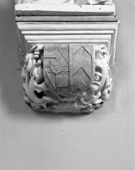 Console de Marie Salomé © Michel Rosso / Région Bourgogne-Franche-Comté, Inventaire du patrimoine - 2001