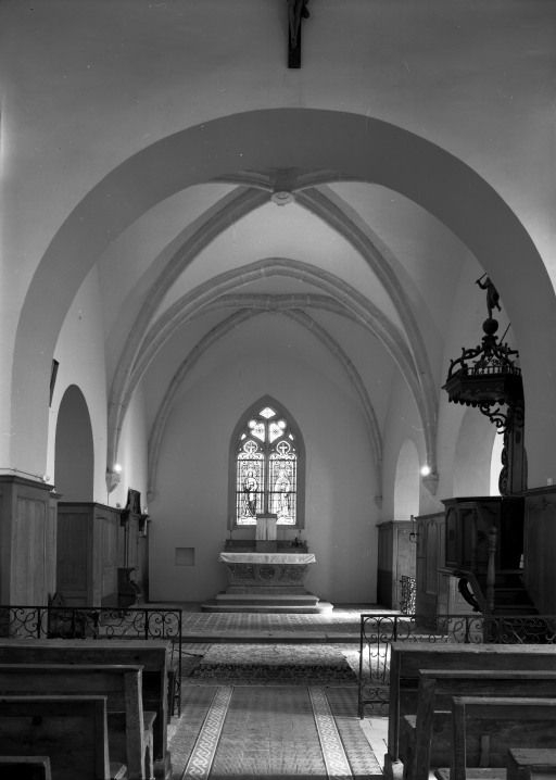 Vue rapprochée du choeur. © Michel Rosso / Région Bourgogne-Franche-Comté, Inventaire du patrimoine - 2001