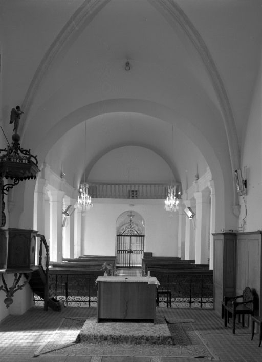 Vue d'ensemble depuis le choeur. © Michel Rosso / Région Bourgogne-Franche-Comté, Inventaire du patrimoine - 2001