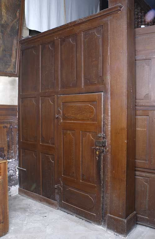 Chapelle : tambour sous la tribune, panneau latéral (vu depuis la nef). © Michel Thierry / Région Bourgogne-Franche-Comté, Inventaire du patrimoine - 2002