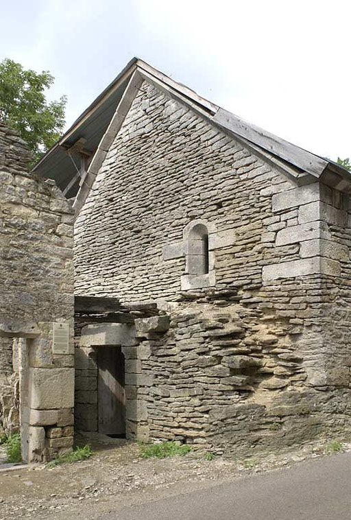 Salle voûtée, élévation sud, en 2002. © Michel Thierry / Région Bourgogne-Franche-Comté, Inventaire du patrimoine - 2002
