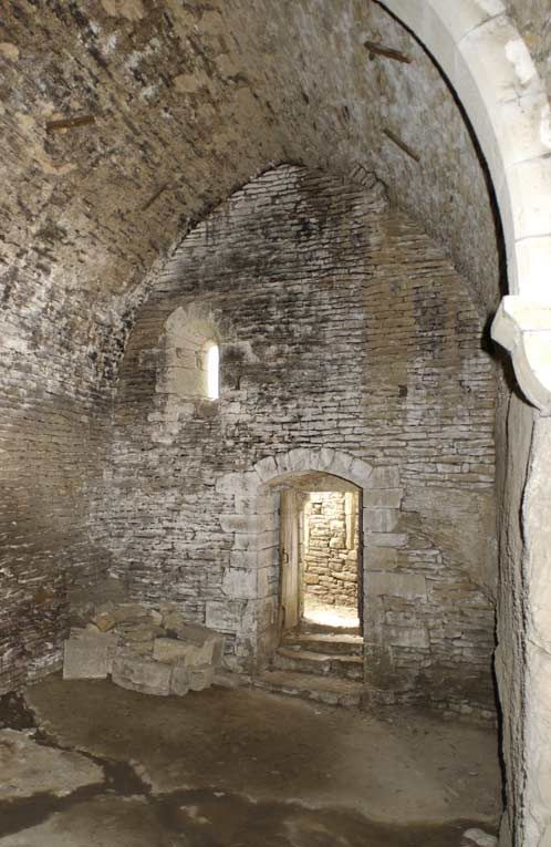 Salle voûtée, mur sud, 2002. © Michel Thierry / Région Bourgogne-Franche-Comté, Inventaire du patrimoine - 2002
