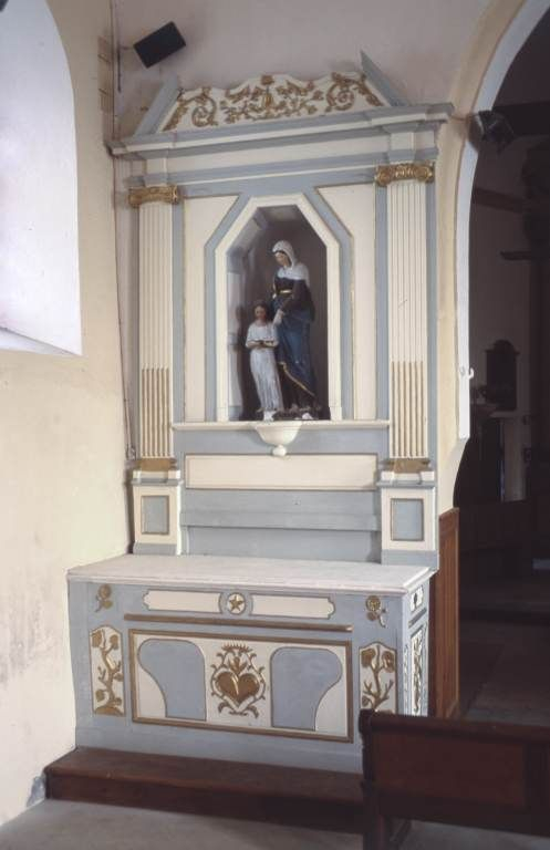 Autel-retable gauche. © Michel Rosso / Région Bourgogne-Franche-Comté, Inventaire du patrimoine - 2002