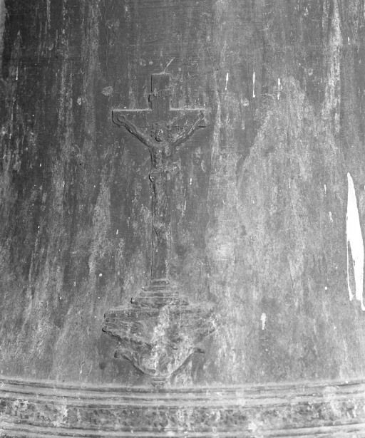 Détail : Christ en croix. © Michel Rosso / Région Bourgogne-Franche-Comté, Inventaire du patrimoine - 2002