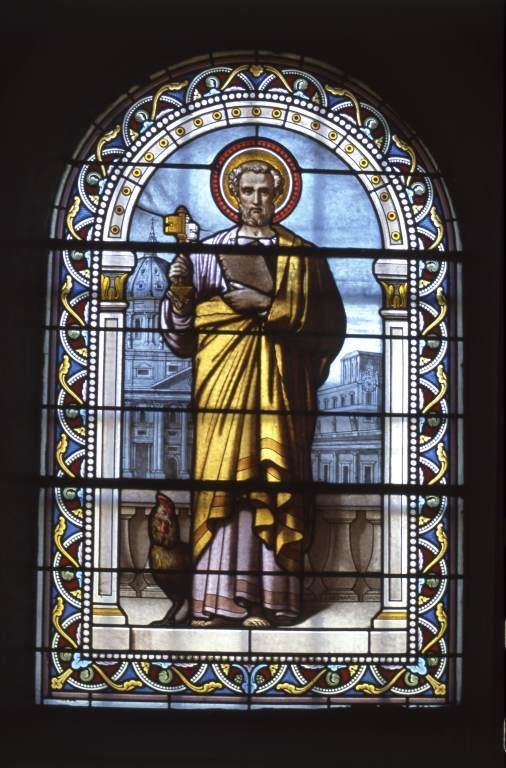 Vitrail gauche du choeur : saint Pierre. © Michel Rosso / Région Bourgogne-Franche-Comté, Inventaire du patrimoine - 2002