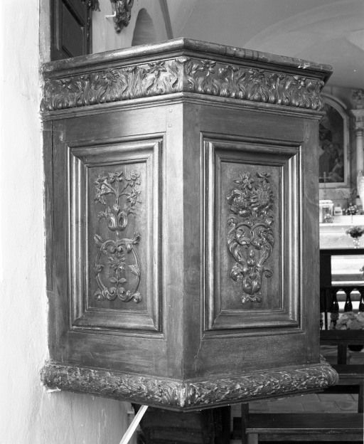 Détail des deux panneaux gauches de la cuve. © Michel Rosso / Région Bourgogne-Franche-Comté, Inventaire du patrimoine - 2002