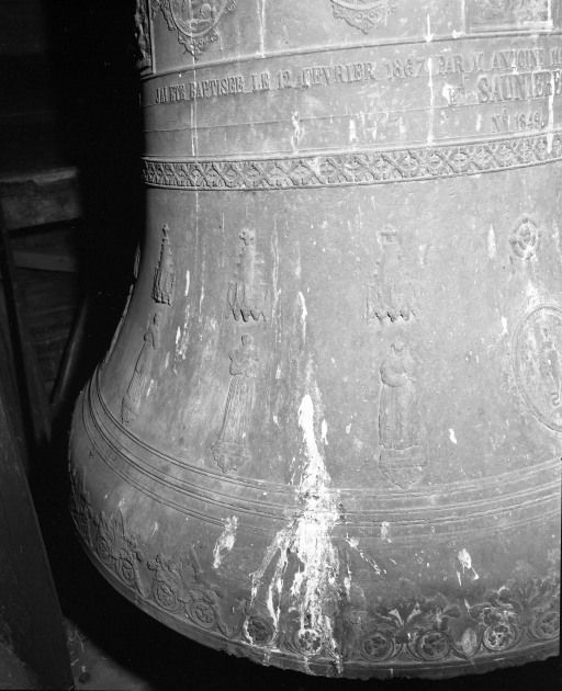 Saints sous dais dont deux moines. © Michel Rosso / Région Bourgogne-Franche-Comté, Inventaire du patrimoine - 2002