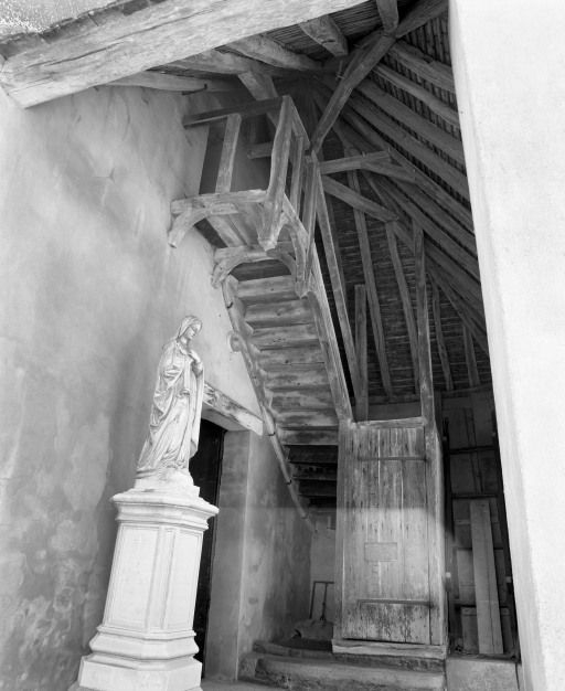 Intérieur du porche. © Michel Rosso / Région Bourgogne-Franche-Comté, Inventaire du patrimoine - 2002