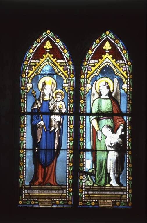 Vitrail de la nef : Vierge à l'Enfant et ange gardien. © Michel Rosso / Région Bourgogne-Franche-Comté, Inventaire du patrimoine - 2002