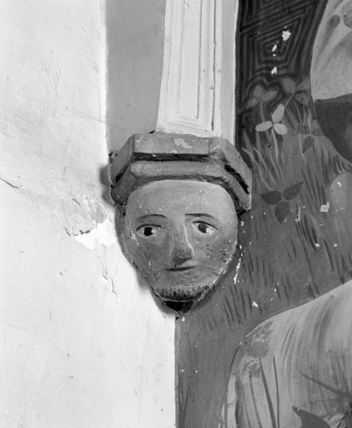 Choeur : culot postérieur gauche. © Michel Rosso / Région Bourgogne-Franche-Comté, Inventaire du patrimoine - 2002