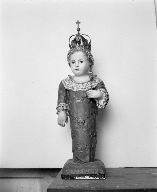 Le " petit Roi de gloire " du carmel de Beaune. © Michel Rosso / Région Bourgogne-Franche-Comté, Inventaire du patrimoine - 2002