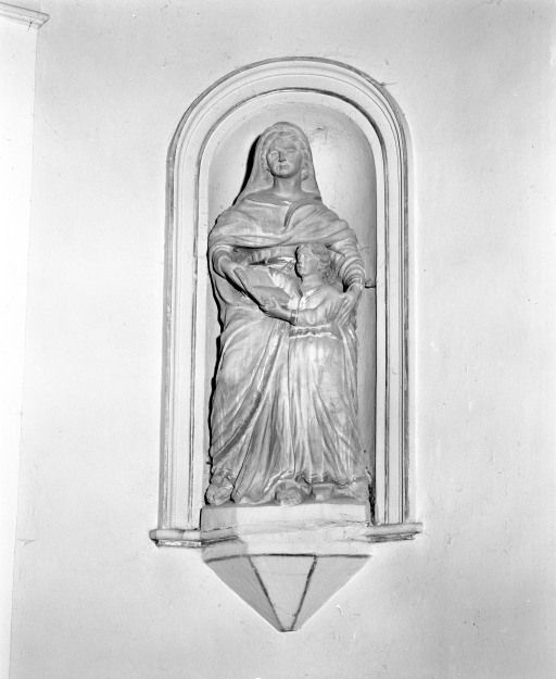 Education de la Vierge. © Michel Rosso / Région Bourgogne-Franche-Comté, Inventaire du patrimoine - 2002