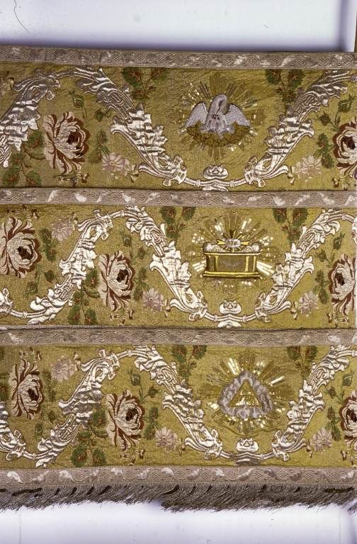 Partie gauche de trois pentes. © Michel Rosso / Région Bourgogne-Franche-Comté, Inventaire du patrimoine - 2002