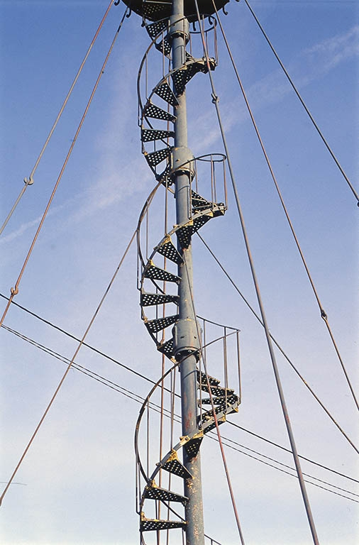 Détail de la colonne. © Jean-Luc Duthu / Région Bourgogne-Franche-Comté, Inventaire du patrimoine - 2002