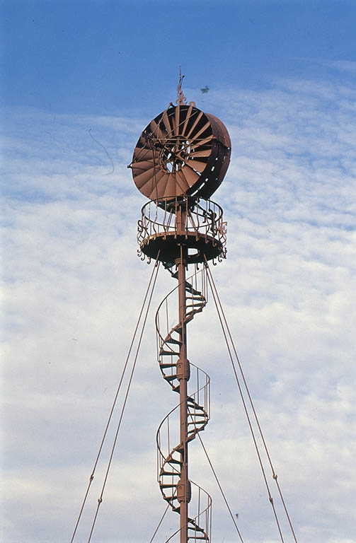 Détail de la partie supérieure. © Jean-Luc Duthu / Région Bourgogne-Franche-Comté, Inventaire du patrimoine - 2002