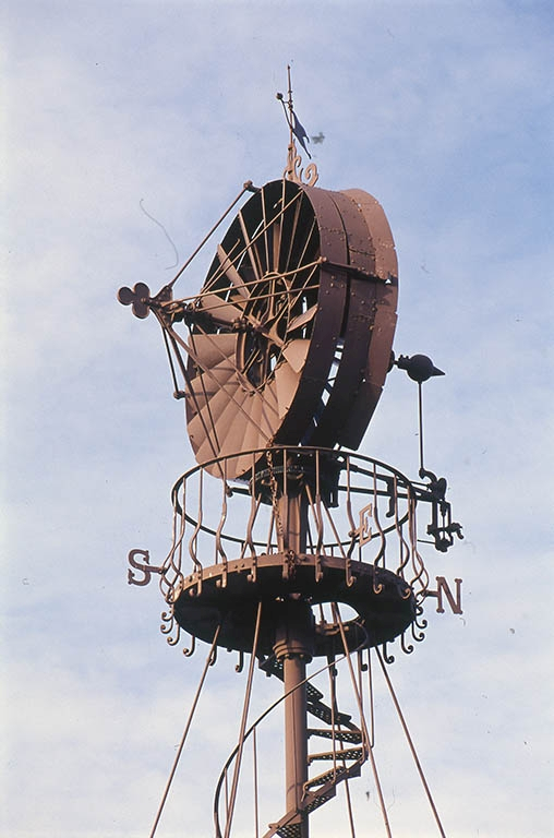 Détail de la partie supérieure. © Jean-Luc Duthu / Région Bourgogne-Franche-Comté, Inventaire du patrimoine - 2002