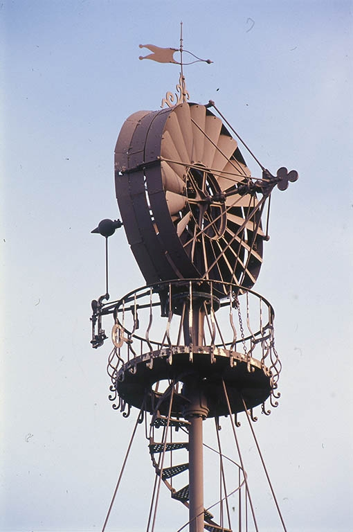 Détail de la partie supérieure. © Jean-Luc Duthu / Région Bourgogne-Franche-Comté, Inventaire du patrimoine - 2002