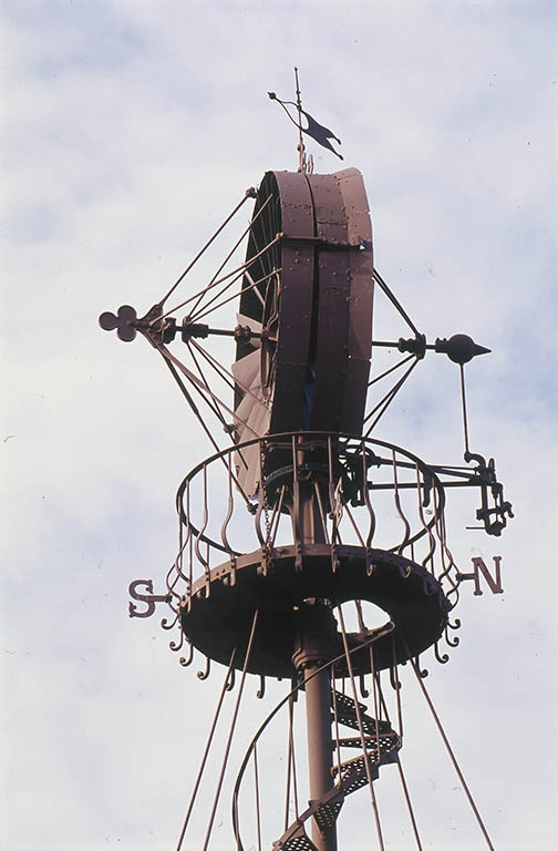 Détail de la partie supérieure. © Jean-Luc Duthu / Région Bourgogne-Franche-Comté, Inventaire du patrimoine - 2002