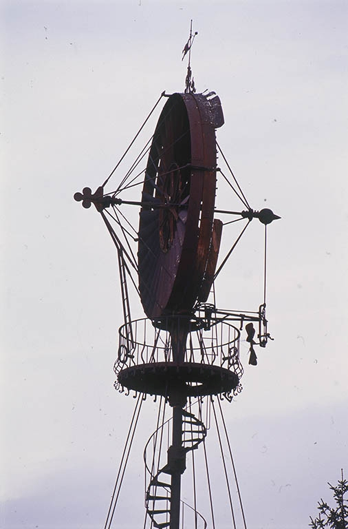 Détail de la partie supérieure. © Jean-Luc Duthu / Région Bourgogne-Franche-Comté, Inventaire du patrimoine - 2002
