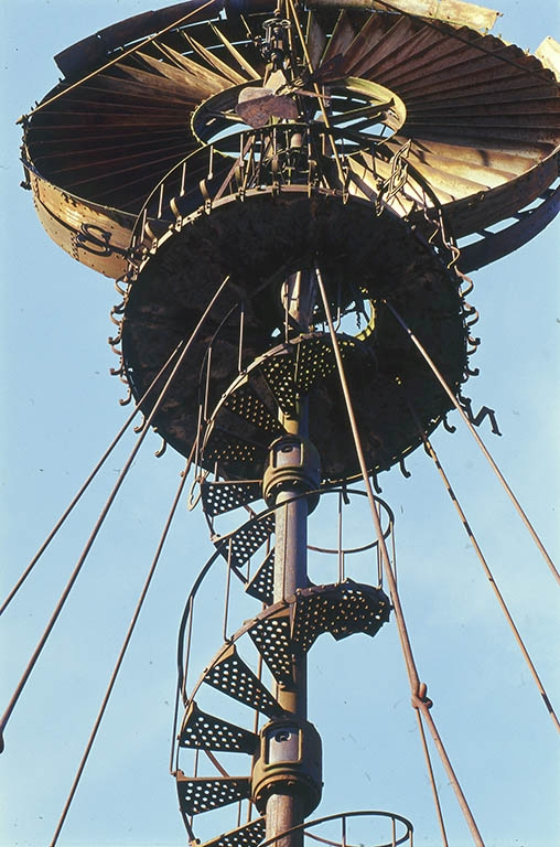 Détail de la partie supérieure. © Jean-Luc Duthu / Région Bourgogne-Franche-Comté, Inventaire du patrimoine - 2002