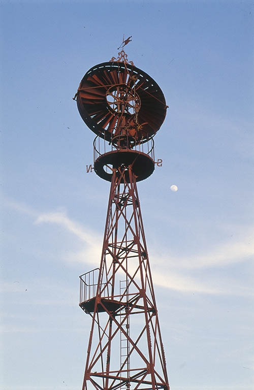 Détail de la partie supérieure. © Jean-Luc Duthu / Région Bourgogne-Franche-Comté, Inventaire du patrimoine - 2002