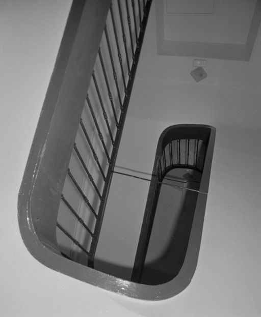 Vue de la partie supérieure de l'escalier. © Jean-Luc Duthu / Région Bourgogne-Franche-Comté, Inventaire du patrimoine - 2003