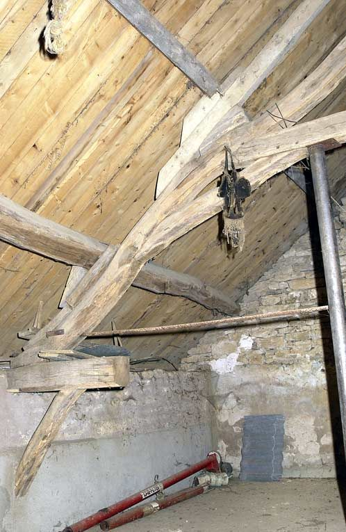 Logis de l'ancienne Maison-Dieu, détail de la charpente © Michel Thierry / Région Bourgogne-Franche-Comté, Inventaire du patrimoine - 2003