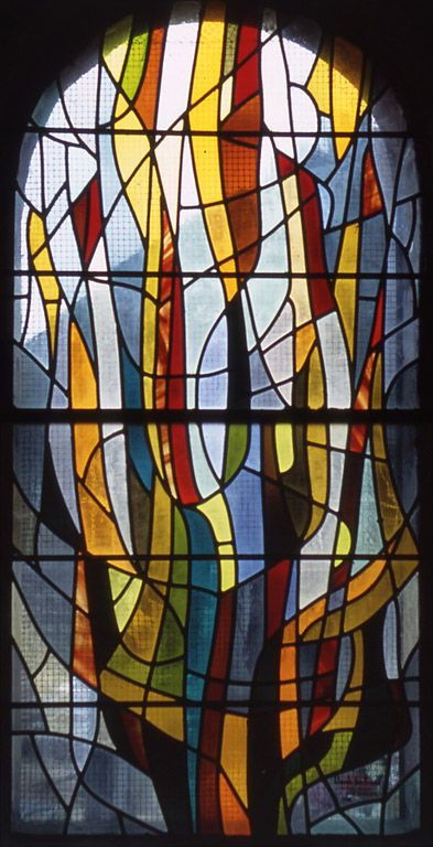 Vitrail de la chapelle des fonts baptismaux. © Michel Rosso / Région Bourgogne-Franche-Comté, Inventaire du patrimoine - 2003