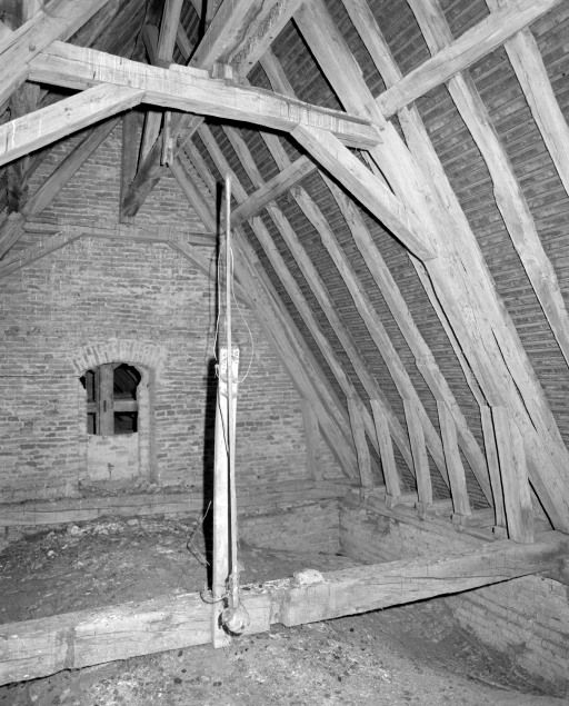 Comble du choeur depuis le mur du chevet. © Michel Rosso / Région Bourgogne-Franche-Comté, Inventaire du patrimoine - 2003