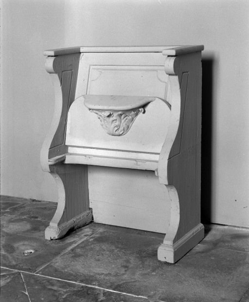 Vue d'une stalle. © Michel Rosso / Région Bourgogne-Franche-Comté, Inventaire du patrimoine - 2003