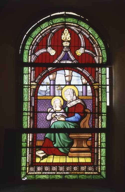 3e vitrail droit de la nef : Education de la Vierge. © Michel Rosso / Région Bourgogne-Franche-Comté, Inventaire du patrimoine - 2003