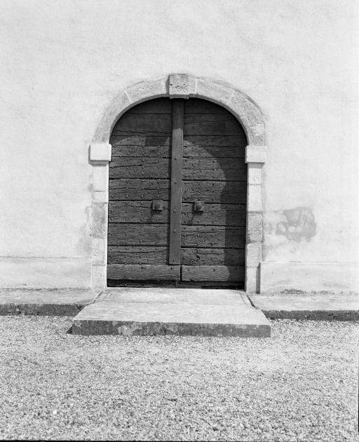 Portail de la façade. © Michel Rosso / Région Bourgogne-Franche-Comté, Inventaire du patrimoine - 2003