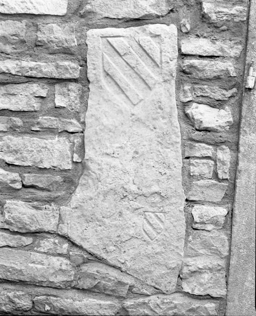 Deuxième borne. © Michel Rosso / Région Bourgogne-Franche-Comté, Inventaire du patrimoine - 2003