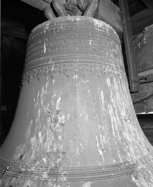 1ère cloche, face postérieure. © Michel Rosso / Région Bourgogne-Franche-Comté, Inventaire du patrimoine - 2003