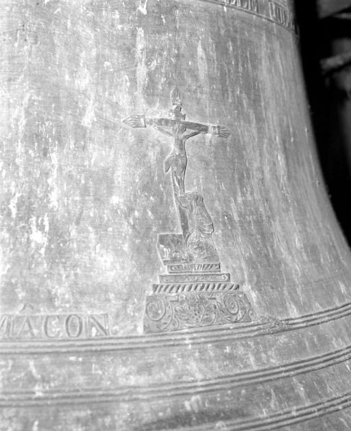 Détail : Christ en croix. © Michel Rosso / Région Bourgogne-Franche-Comté, Inventaire du patrimoine - 2003