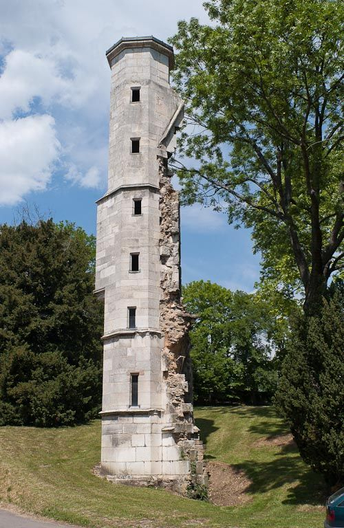 Tourelle d'escalier de l'oratoire ducal. © Michel Thierry / Région Bourgogne-Franche-Comté, Inventaire du patrimoine - 2004