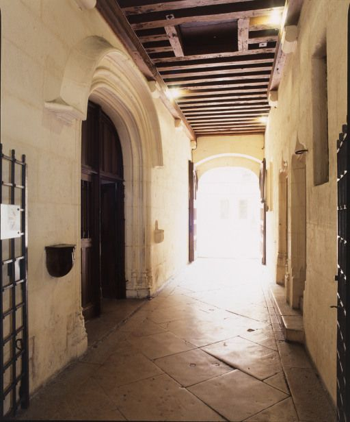 Vestibule d'entrée vu depuis la rue. © Jean-Luc Duthu / Région Bourgogne-Franche-Comté, Inventaire du patrimoine - 2004