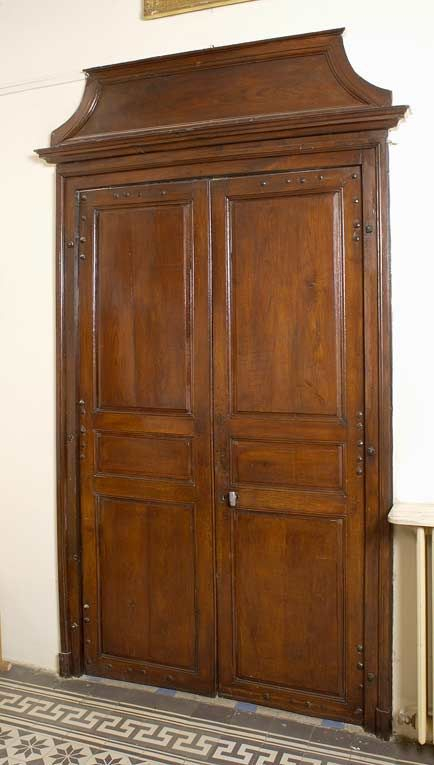 Chapelle : détail d'une porte. © Michel Thierry / Région Bourgogne-Franche-Comté, Inventaire du patrimoine - 2004