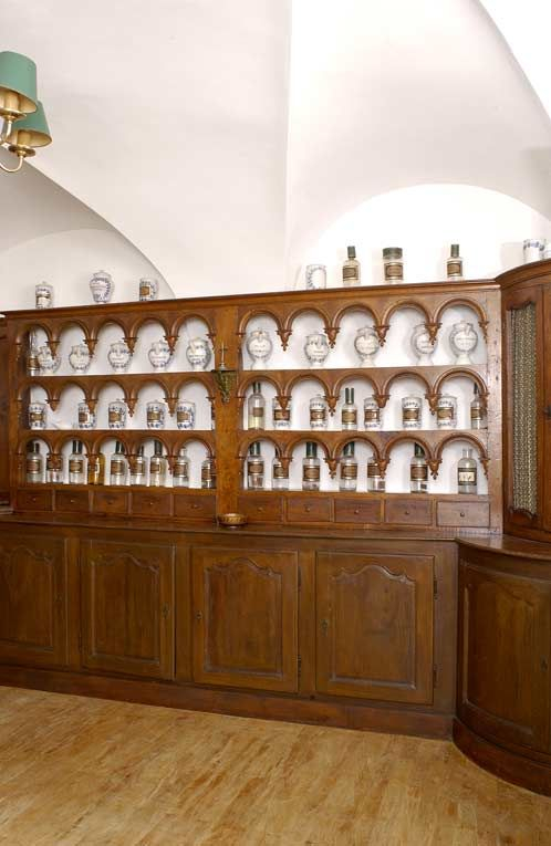 Apothicairerie : façade droite. © Michel Thierry / Région Bourgogne-Franche-Comté, Inventaire du patrimoine - 2004