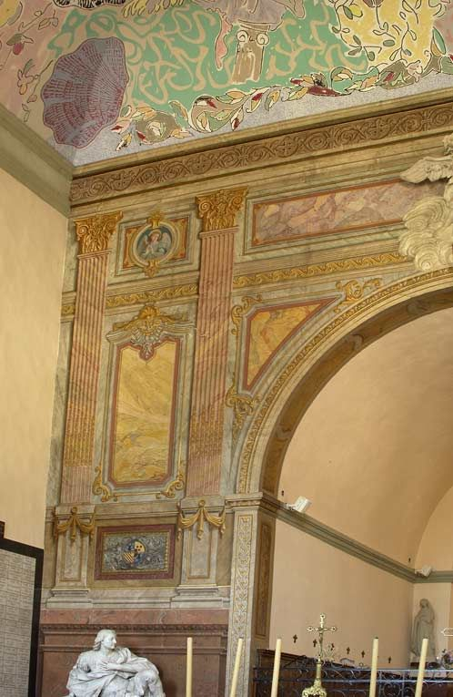 Chapelle, décors anciens et modernes, partie gauche. © Michel Thierry / Région Bourgogne-Franche-Comté, Inventaire du patrimoine - 2004