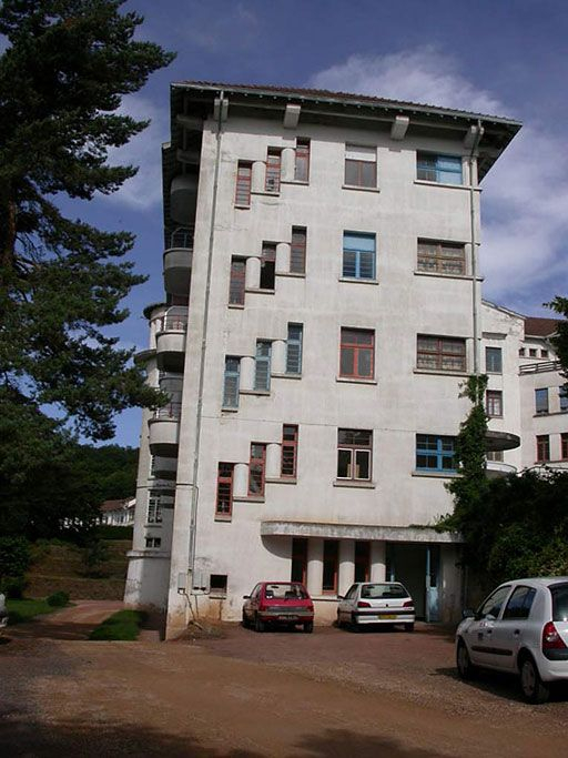 Aile des soins médicaux. © Sylvie Le Clech / Région Bourgogne-Franche-Comté, Inventaire du patrimoine - 2004