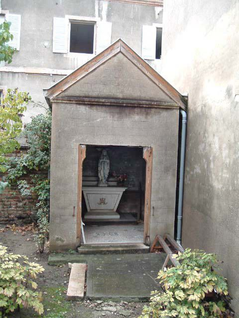 Vue générale de l'oratoire. © Sylvie Le Clech-Charton / Région Bourgogne-Franche-Comté, Inventaire du patrimoine - 2005