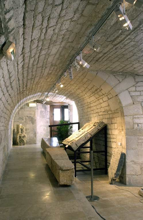 Ancien chauffoir et réserve, actuellement musée lapidaire. © Michel Thierry / Région Bourgogne-Franche-Comté, Inventaire du patrimoine - 2005