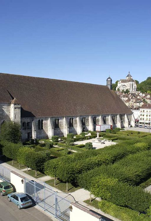 Vue d'ensemble du mur gouttereau nord, prise depuis le pavillon Dormois. © Michel Thierry / Région Bourgogne-Franche-Comté, Inventaire du patrimoine - 2005
