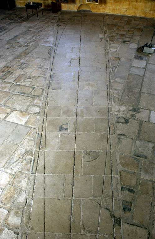 Ancienne salle des malades : le Gnomon, vue partielle. © Michel Thierry / Région Bourgogne-Franche-Comté, Inventaire du patrimoine - 2005