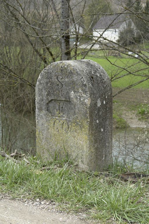 Vue de trois-quarts. © Alain Morelière / Région Bourgogne-Franche-Comté, Inventaire du patrimoine - 2008